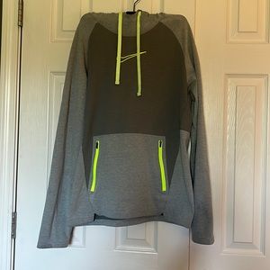 Men’s Nike therma fit hoodie